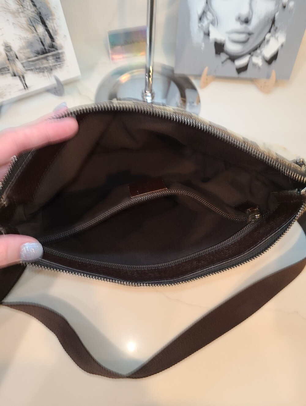 Gucci Vintage Brown GG Supreme Canvas Crossbody - Picture 11 of 15